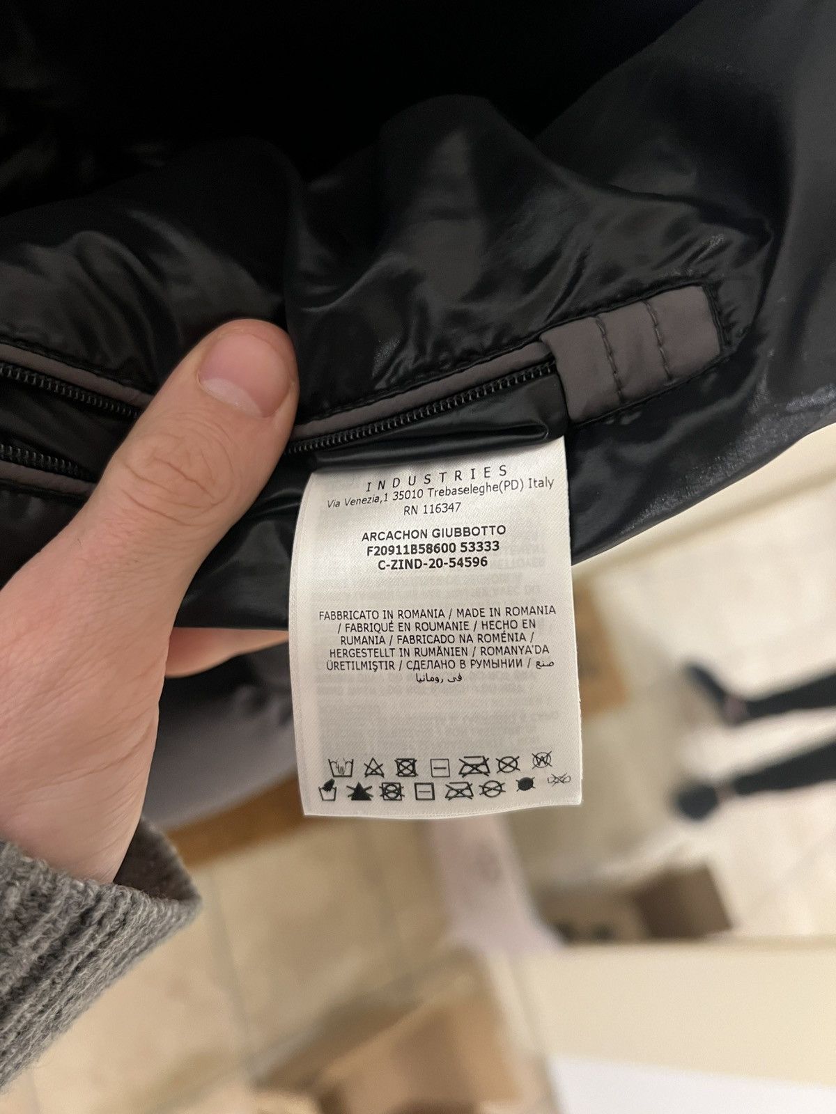 Moncler Moncler Arcachon Giubbotto Hooded Down Jacket Gray Nylon Size US M / EU 48-50 / 2 - 17 Thumbnail