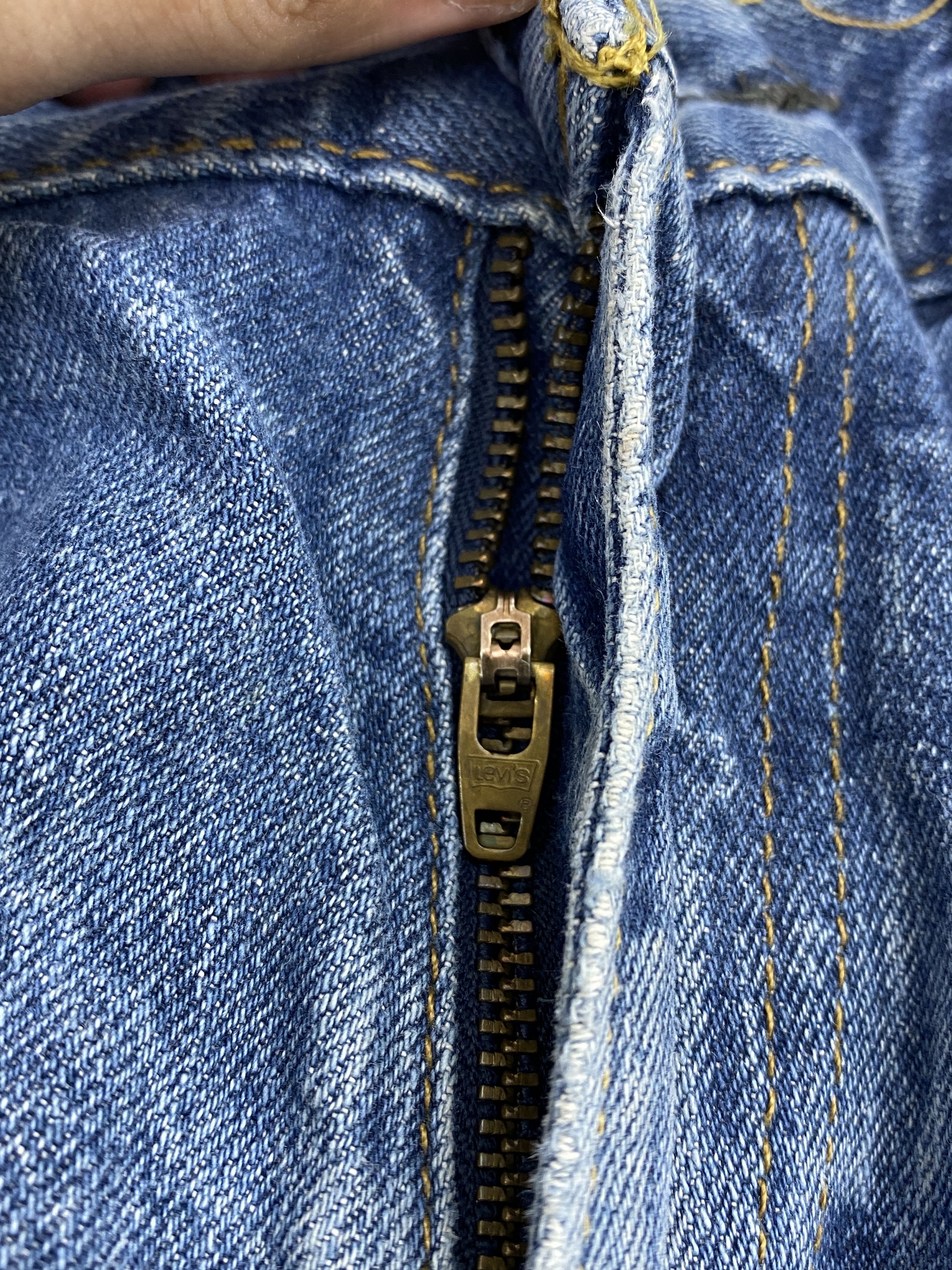 Levi's × Vintage Faded Blue Vintage Levis 514 Denim Jeans Size US 32 / EU 48 - 11 Thumbnail