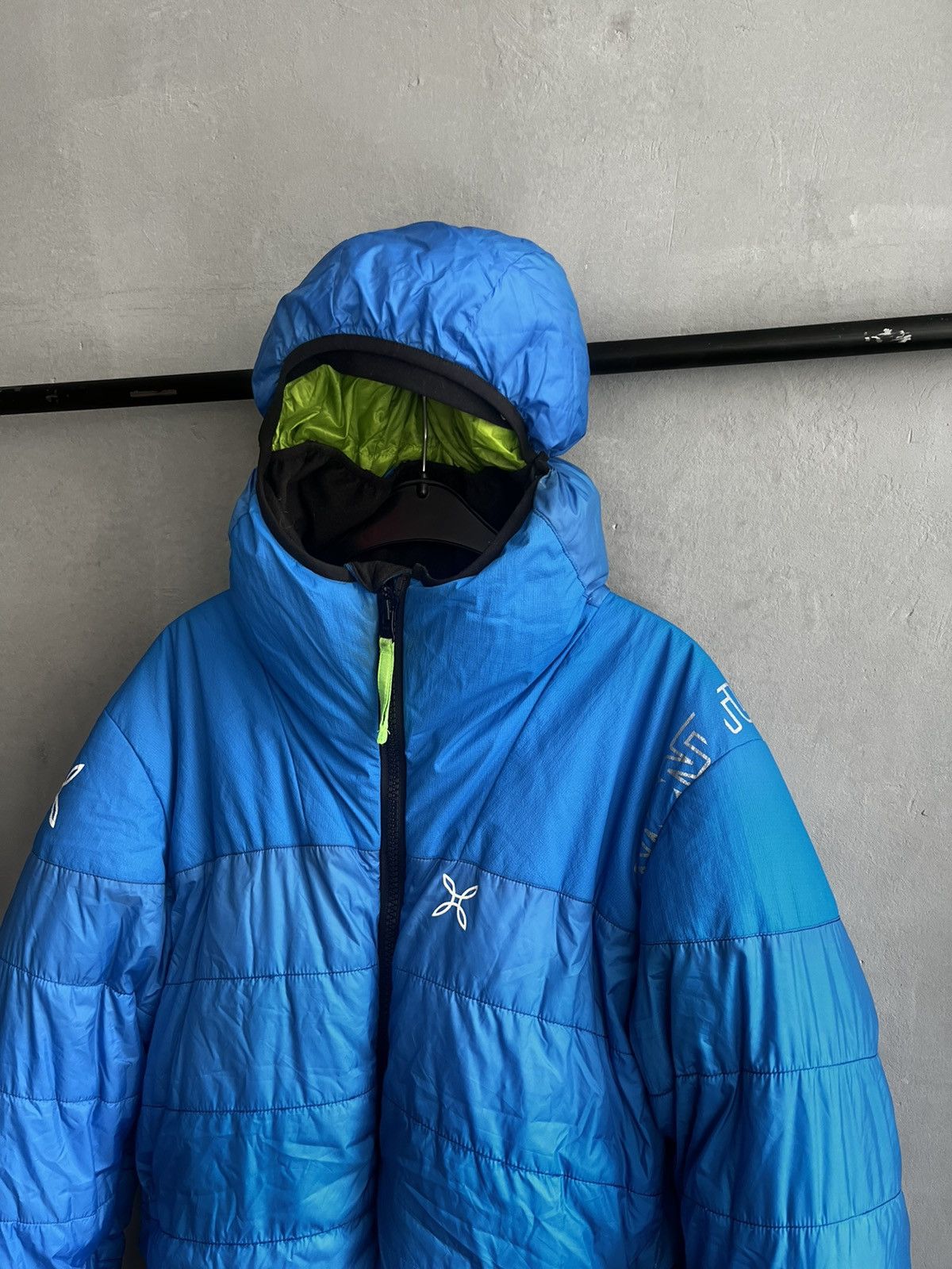 Other montura down jacket Size US XL / EU 56 / 4 - 2 Thumbnail