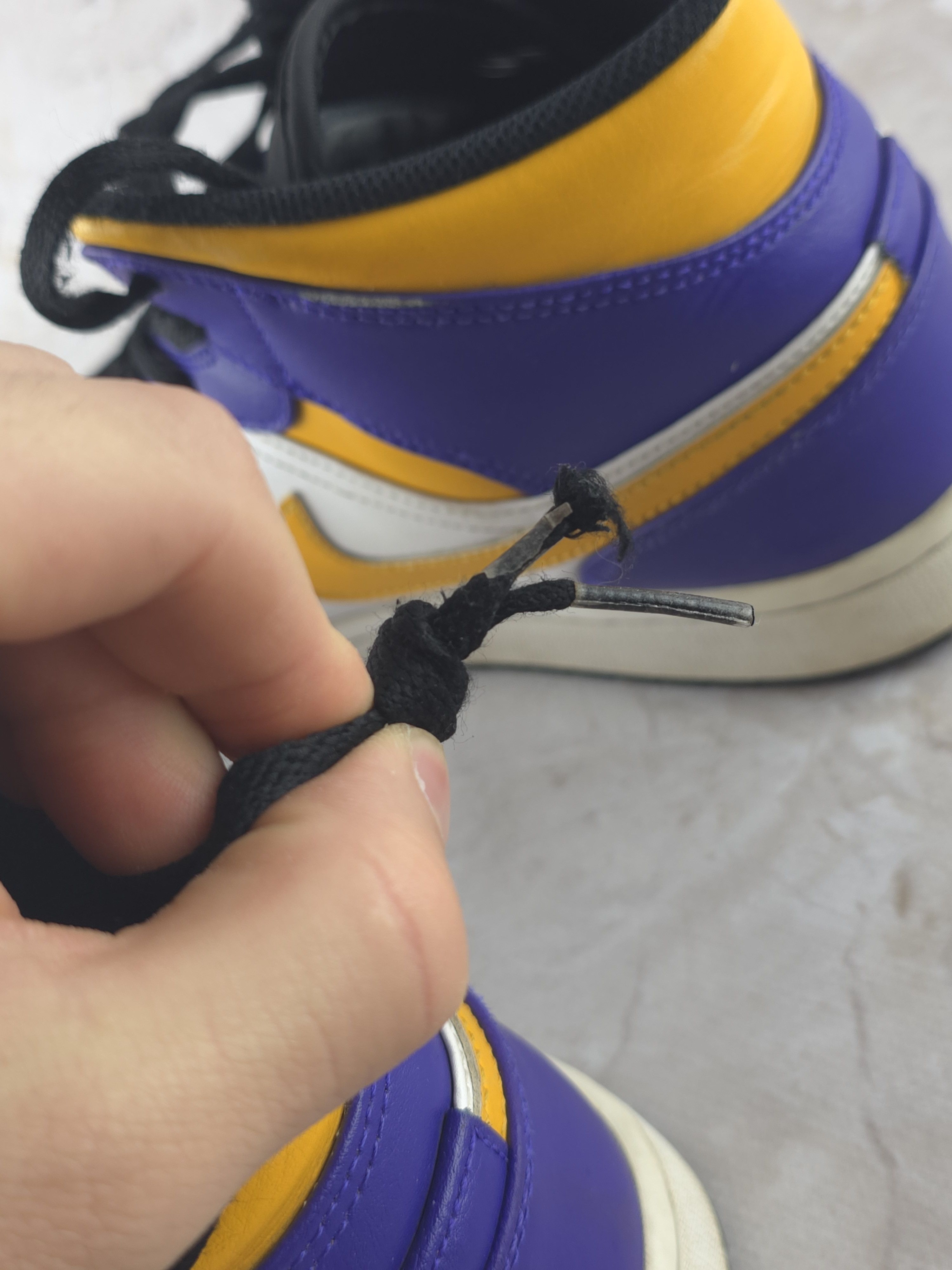 Jordan Brand Jordan 1 mid Lakers Los Angeles Lakers size 44,5 EU Size US 11 / EU 44 - 10 Thumbnail