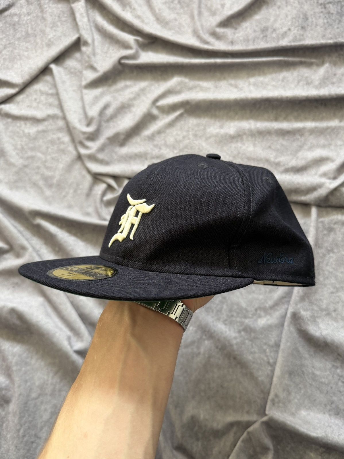 Essentials × New Era New Era Fear of God Essentials Size 7-5/8 Fitted Cap 59FIFTY Size ONE SIZE - 3 Thumbnail