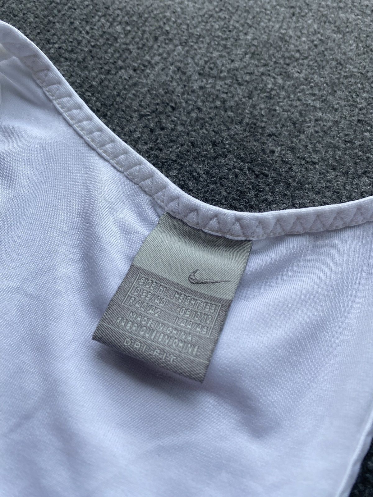 Nike 🔥Nike 90s sport track tank top smoke graphic m sz Size M / US 6-8 / IT 42-44 - 3 Thumbnail
