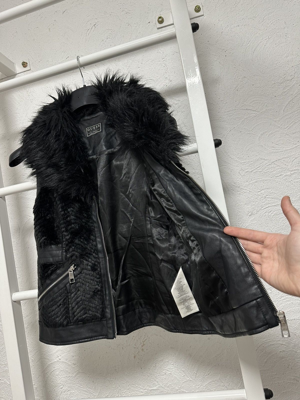 Guess Guess Women’s Black Vest , Avant-Garde Style, Size S Size S / US 4 / IT 40 - 5 Thumbnail