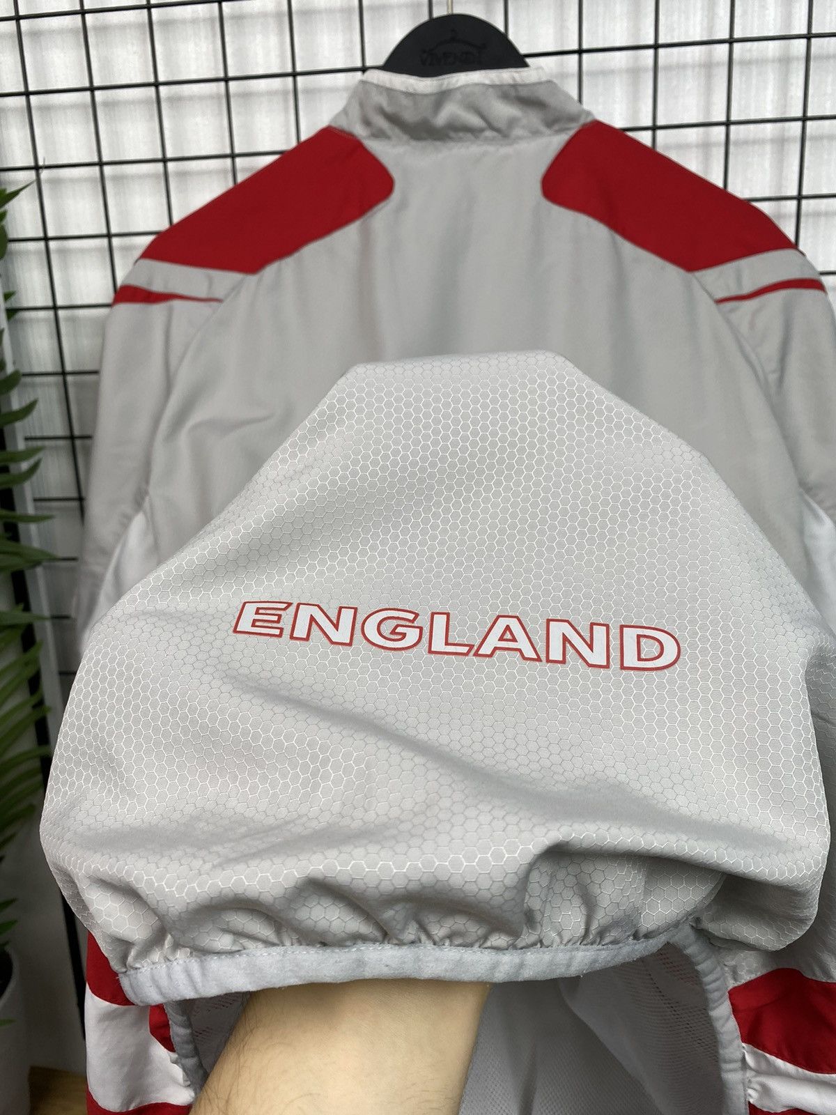 Umbro England Umbro soccer team training jersey L size football Size US L / EU 52-54 / 3 - 19 Thumbnail