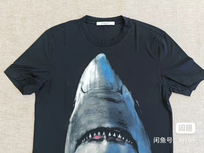 Givenchy Givenchy Shark Short Sleeve T-Shirt Size US L / EU 52-54 / 3 - 2 Thumbnail