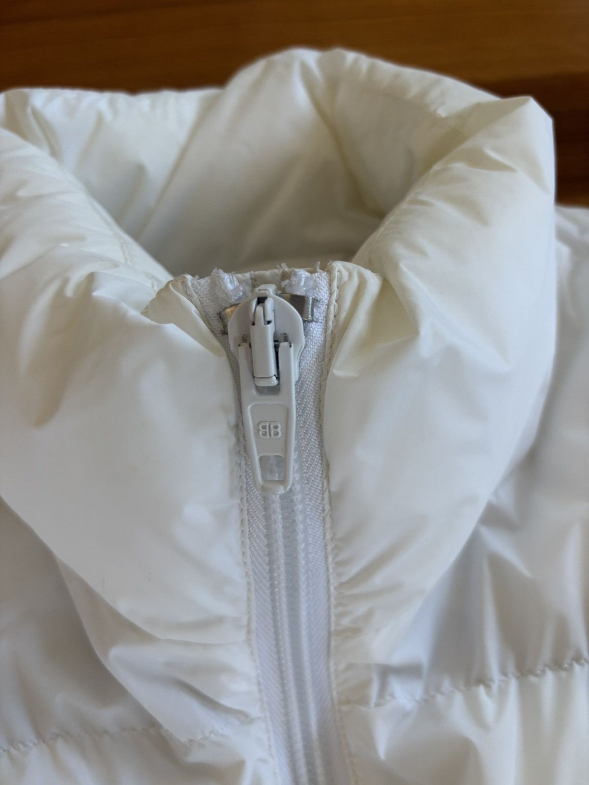 Balenciaga $3800 White Sport Logo Puffer Vest Size US M / EU 48-50 / 2 - 5 Thumbnail