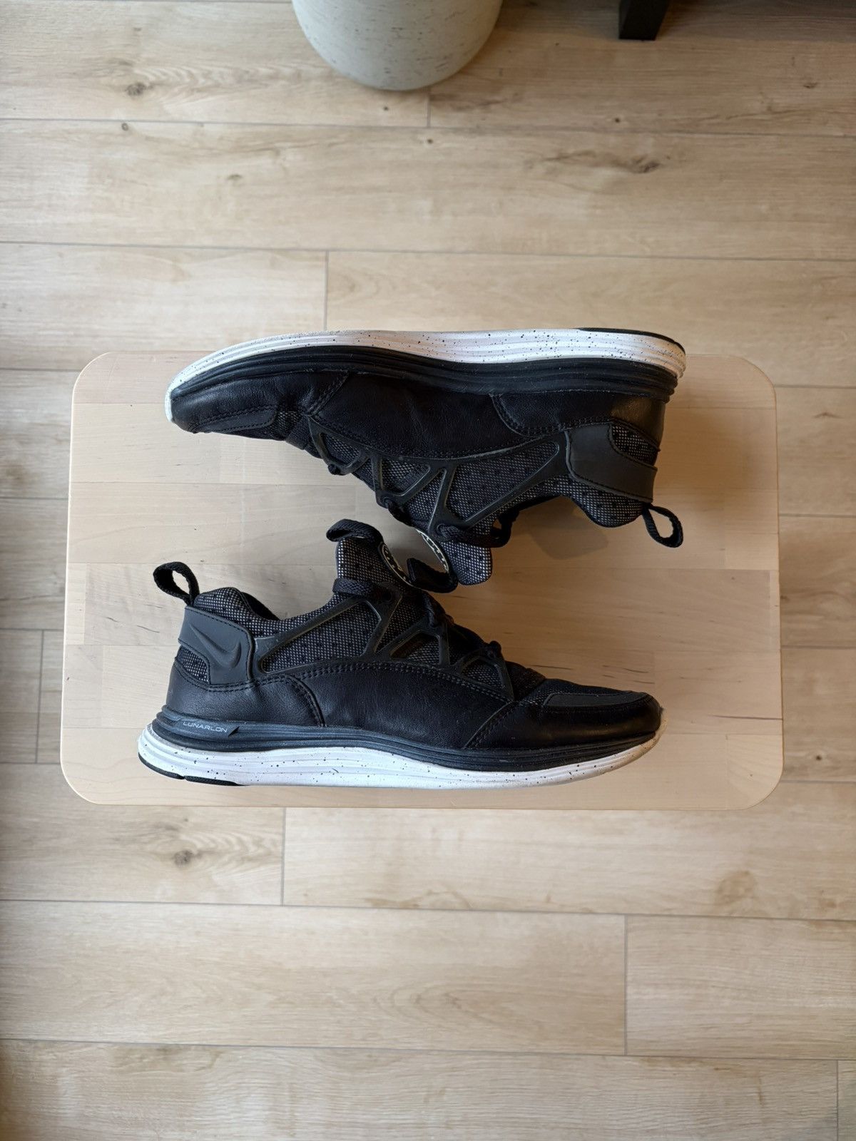 Nike Nike Lunar Huarache Light SP Size US 9 / EU 42 - 2 Thumbnail
