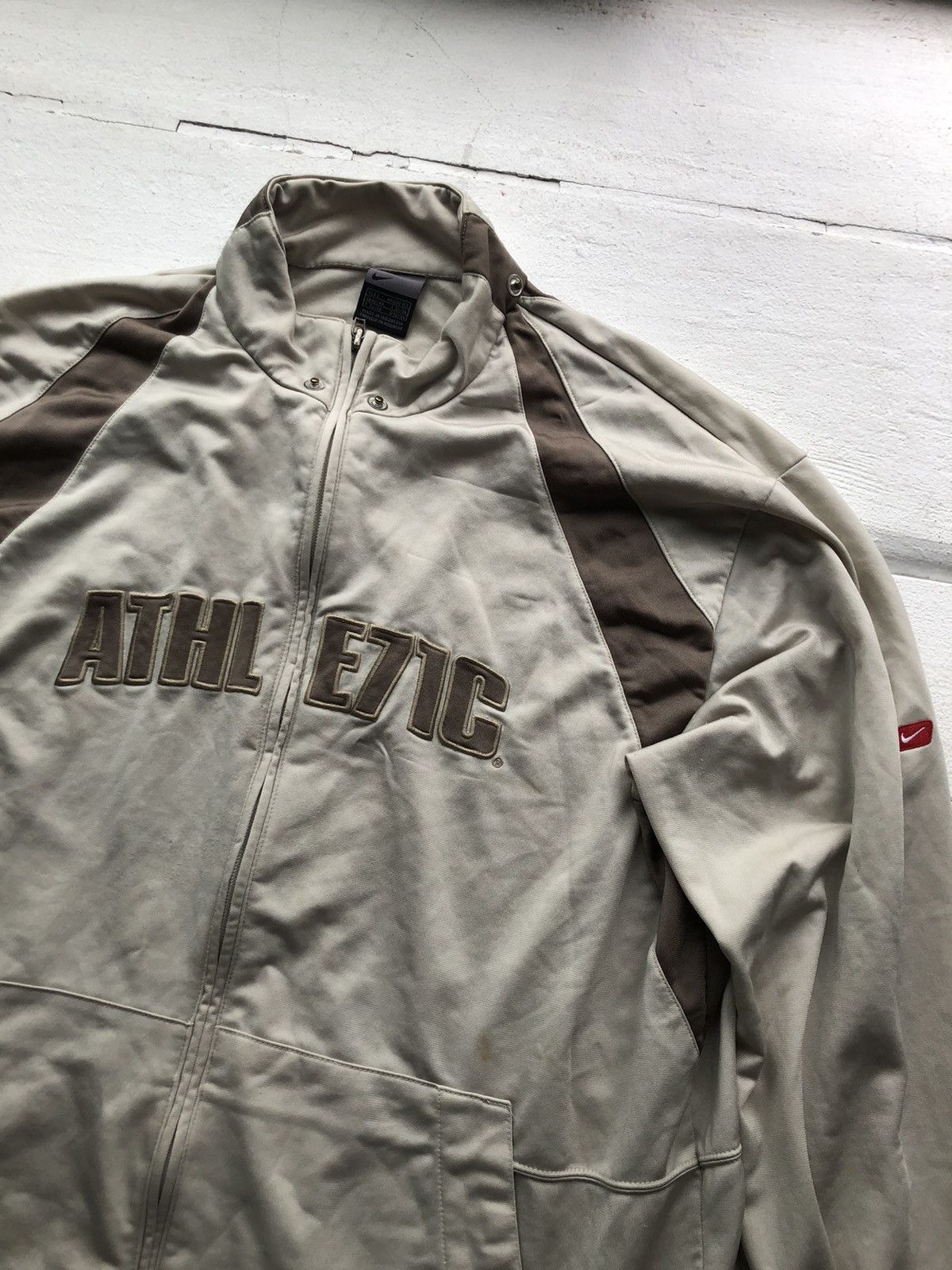 Nike Nike Zip Hoodies Y2K Big Logo Very Vintage American Style Size US L / EU 52-54 / 3 - 3 Thumbnail
