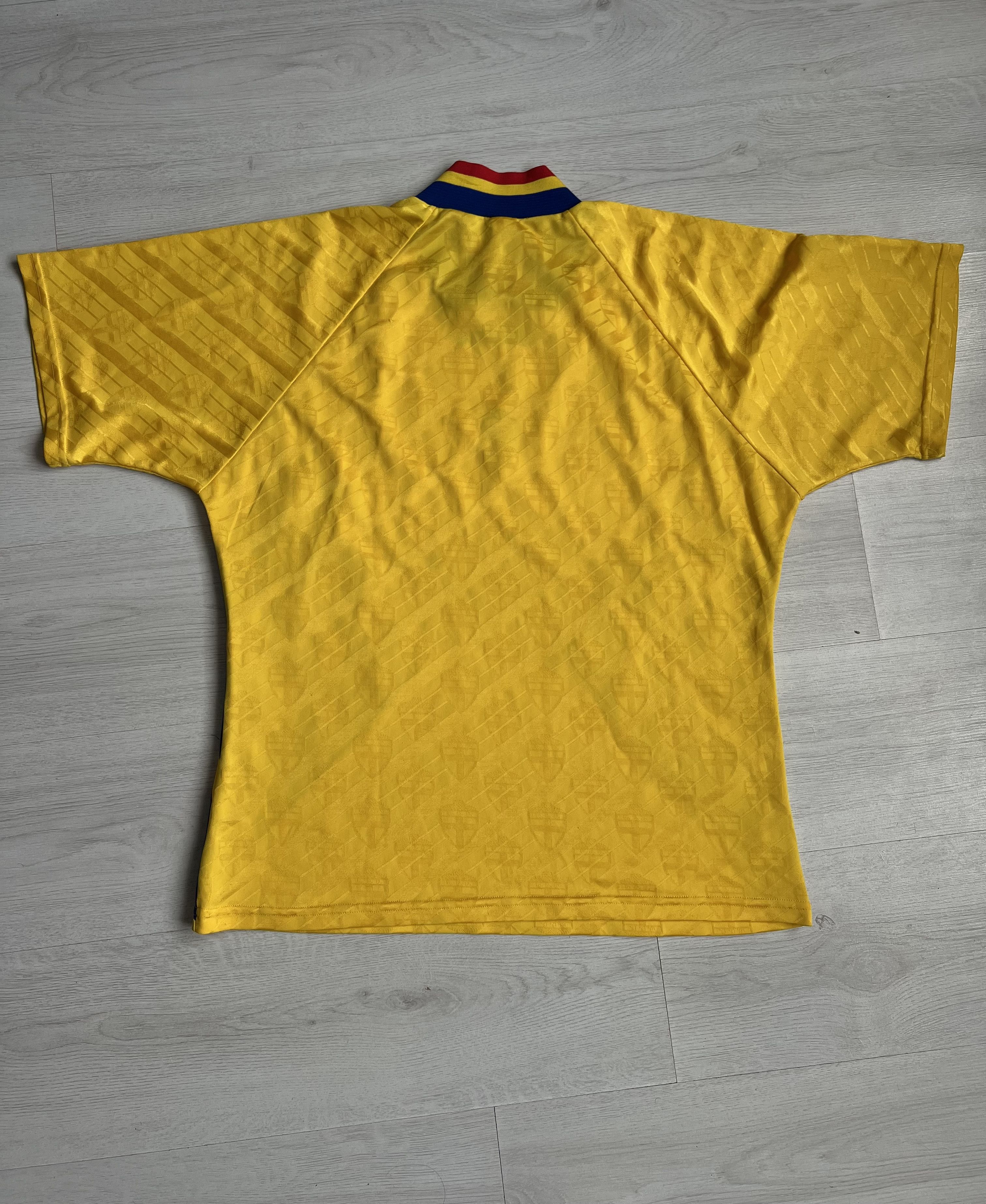 Adidas Sweden Adidas Home Shirt 1994-96 Vintage Size US L / EU 52-54 / 3 - 6 Thumbnail