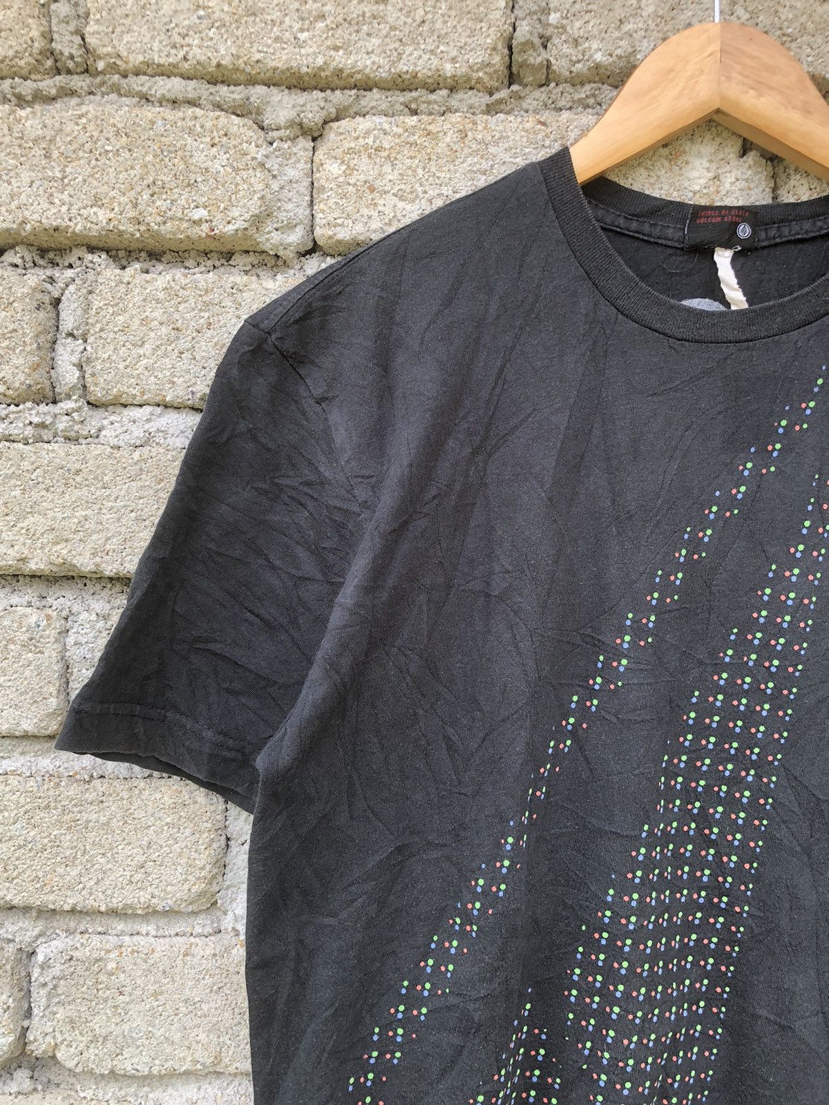 Vintage × Volcom Vintage Y2K Volcom Skullphone Artist Series Big Logo Tshirt Size US M / EU 48-50 / 2 - 4 Thumbnail