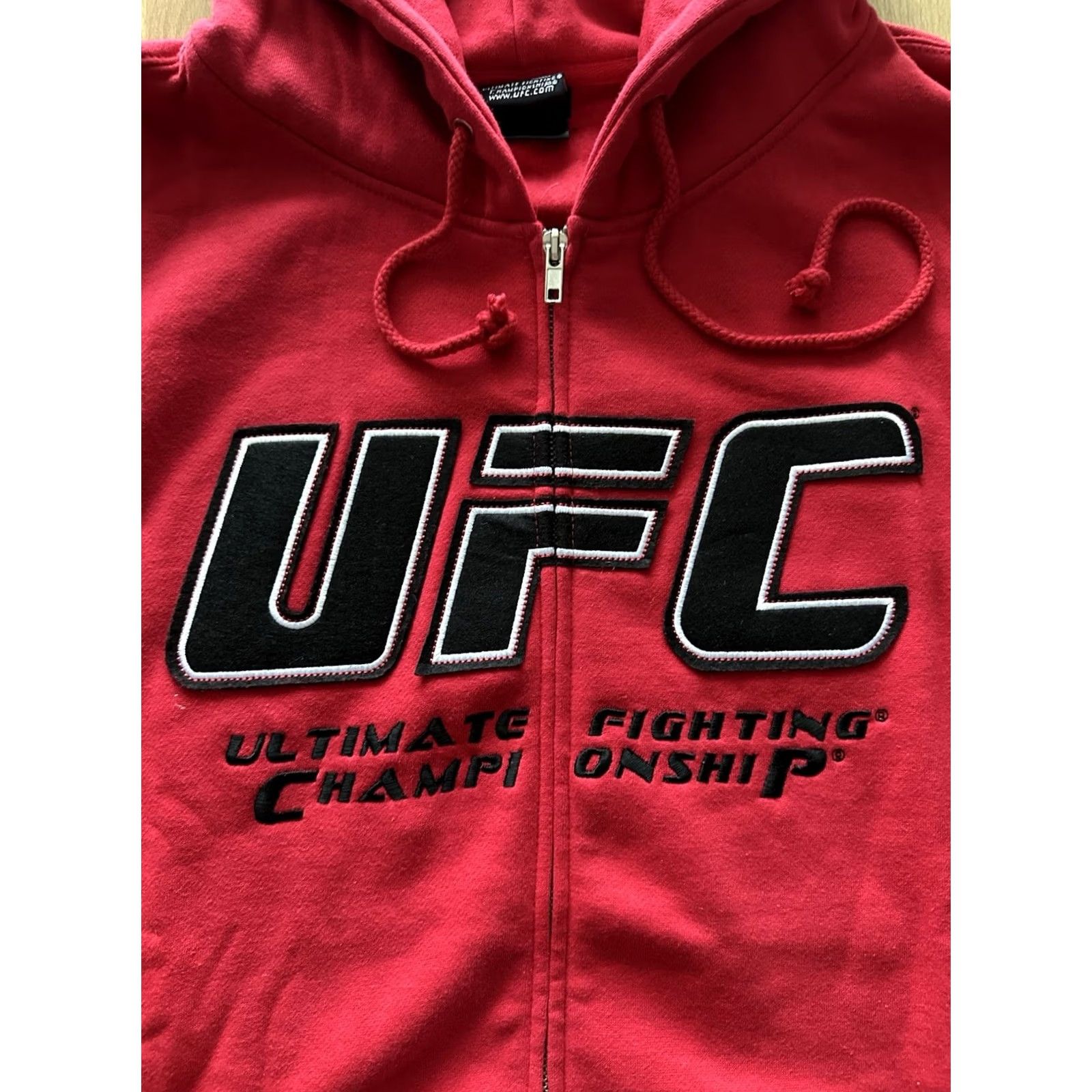UFC VINTAGE UFC Hoodie Mens Red Zip-Up XL NWOT 90s Giant Logo Embroidered Full Zip Hoodie Mens Size XL Red UFC Size US XL / EU 56 / 4 - 2 Thumbnail