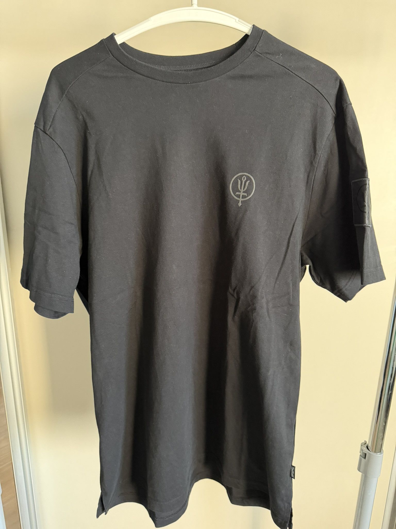 Other ThruDark XL Insignia T-Shirt - Foxy Memento Mori Size US XL / EU 56 / 4 - 1 Thumbnail