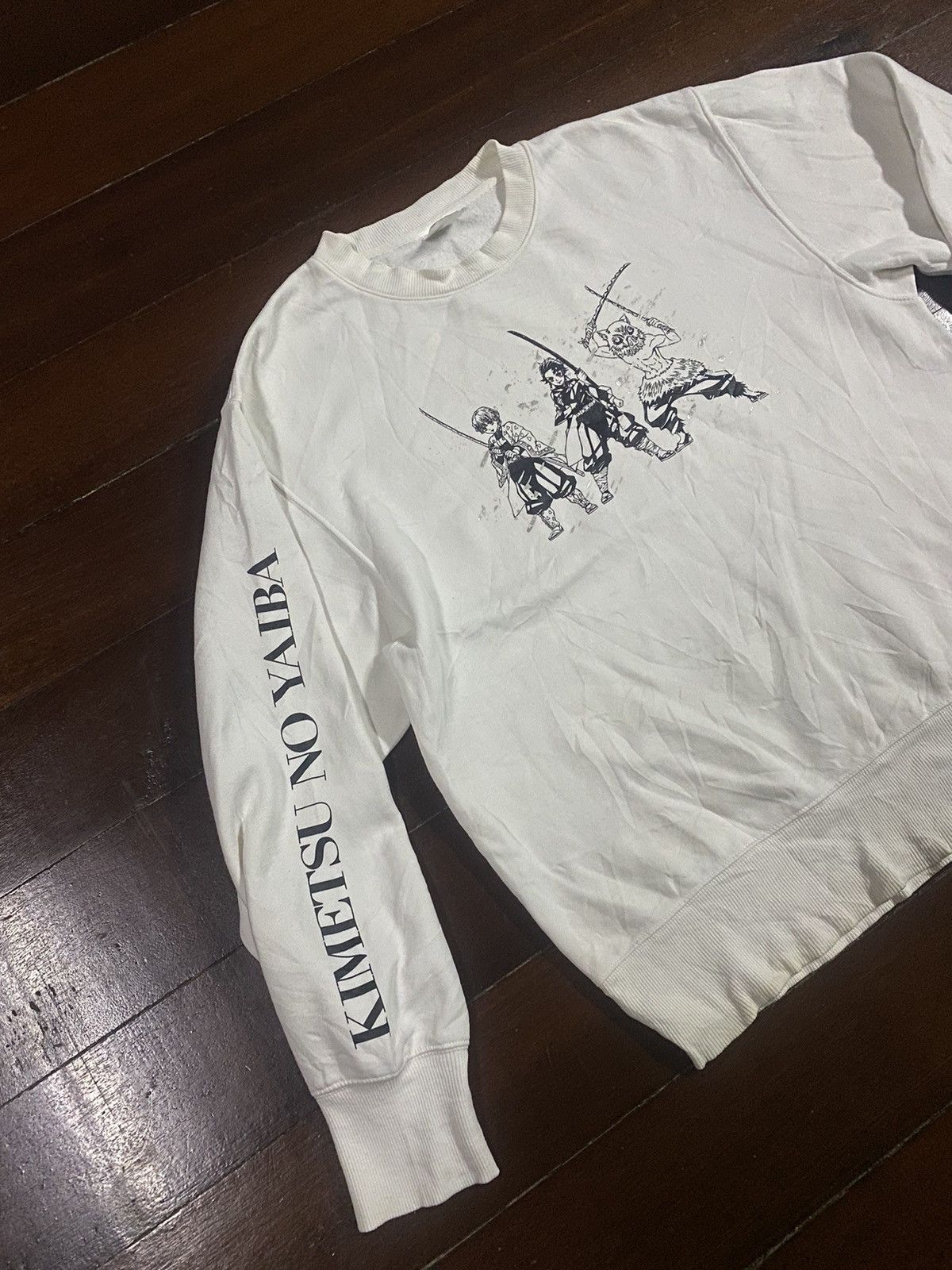 Anime RARE Kimetsu No Yaiba sweatshirt Size US M / EU 48-50 / 2 - 4 Thumbnail