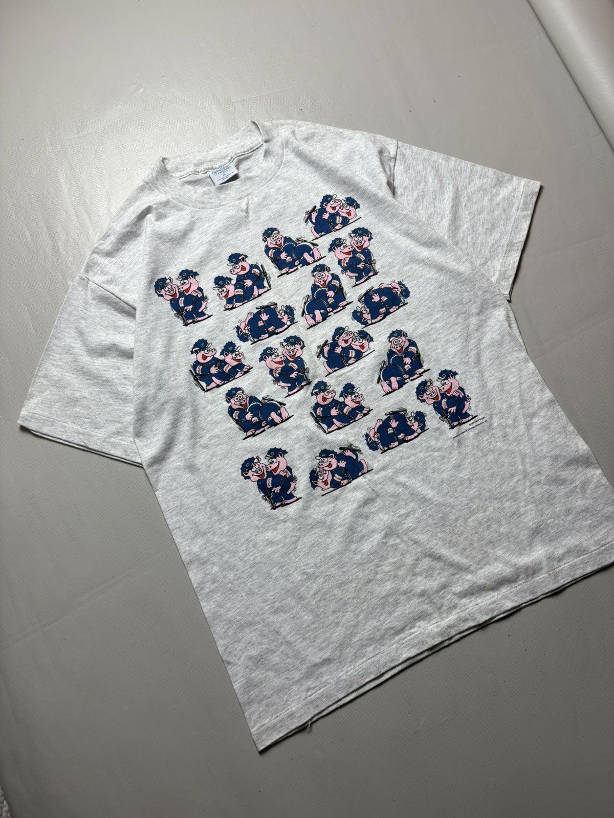 Vintage Vintage 1993 PIG SEX CARTOON T-SHIRT Size US XL / EU 56 / 4 - 2 Thumbnail