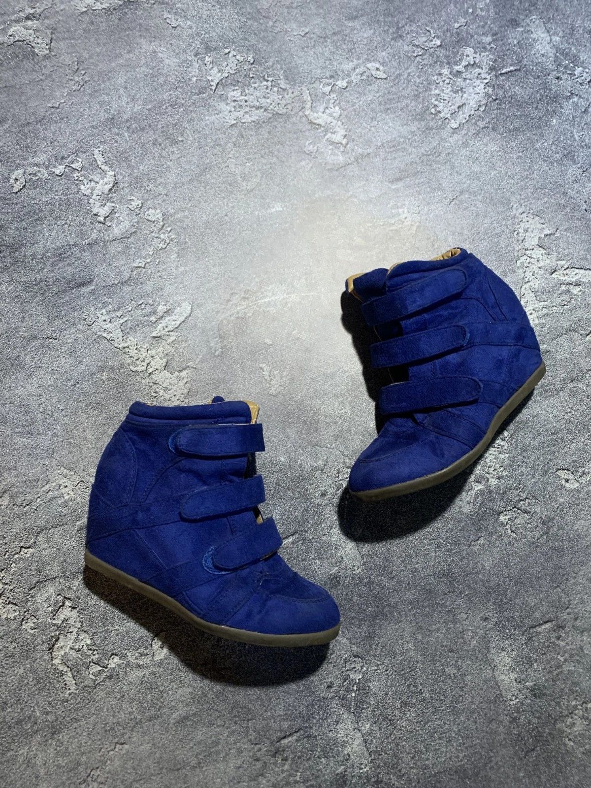 Japanese Brand Style Isabel Marant Hi-Top Blue Sneakers Shoes Suede Leather Size US 8 / IT 38 - 2 Thumbnail
