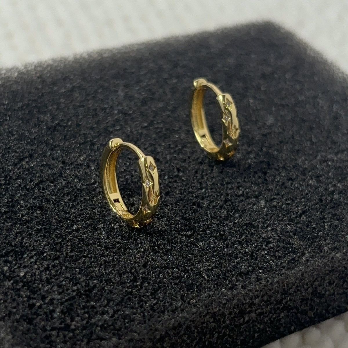 Other Star Small Hoop Earrings for Women Men Unisex Earrings Size ONE SIZE - 1 Thumbnail