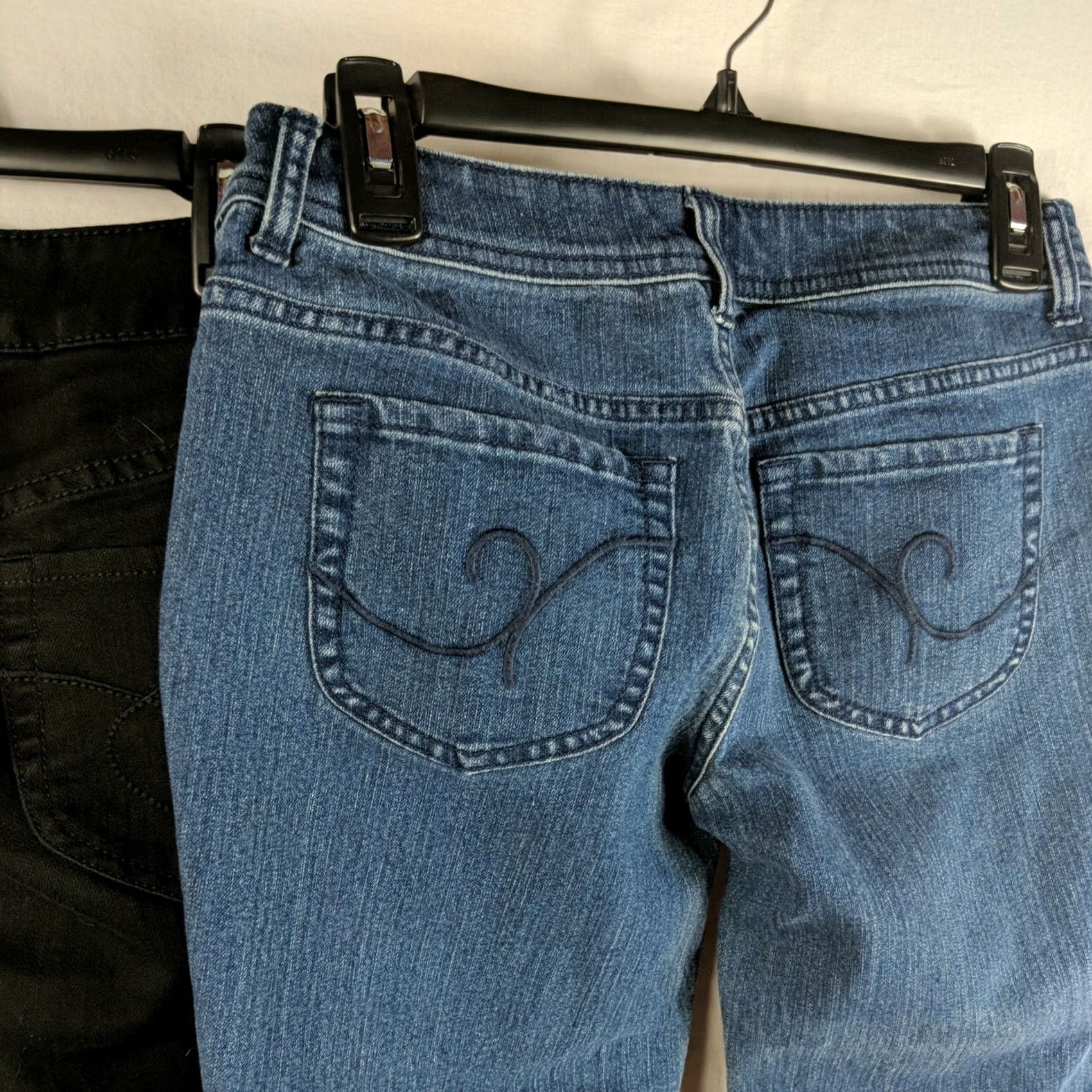 Vintage Chico's Jeans Woman 00 Regular Slim Straight Leg 2 Pair blue black Denim Cotton Blend Stretch Vintage No N/A Size 24" / US 00 / IT 34 - 4 Thumbnail