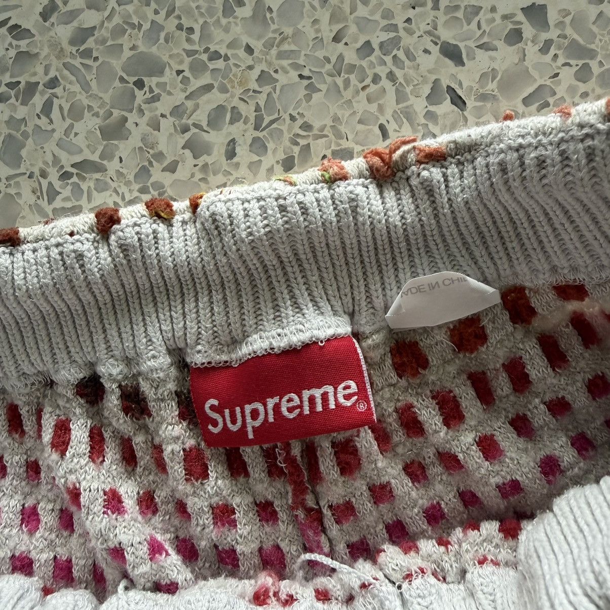 Supreme Supreme Gradient Grid Knit Shorts Size US 28 / EU 44 - 4 Thumbnail