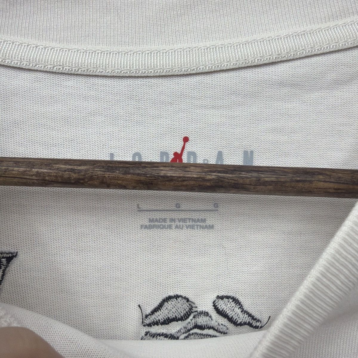 Off-White OFF-WHITE X Jordan Logo T-shirt Sail Size L Brand new Size US L / EU 52-54 / 3 - 7 Thumbnail