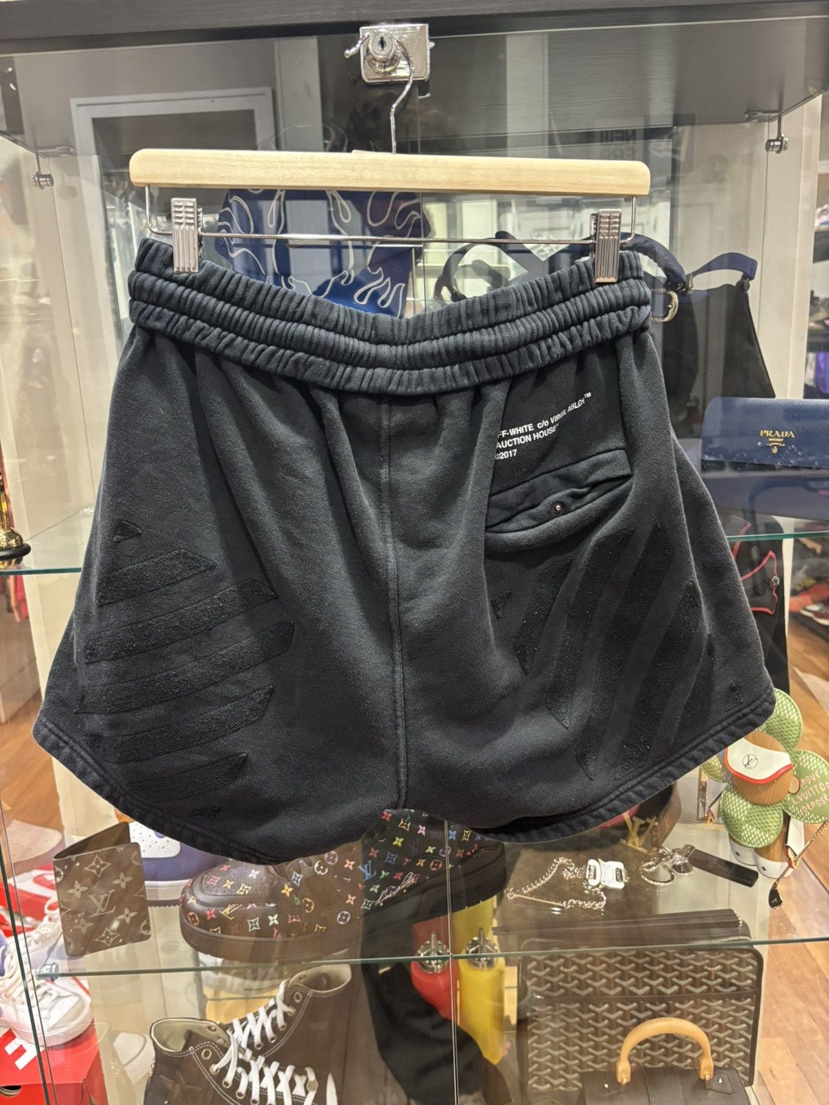 Off-White Off-White Sweatshorts Size US 30 / EU 46 - 2 Thumbnail