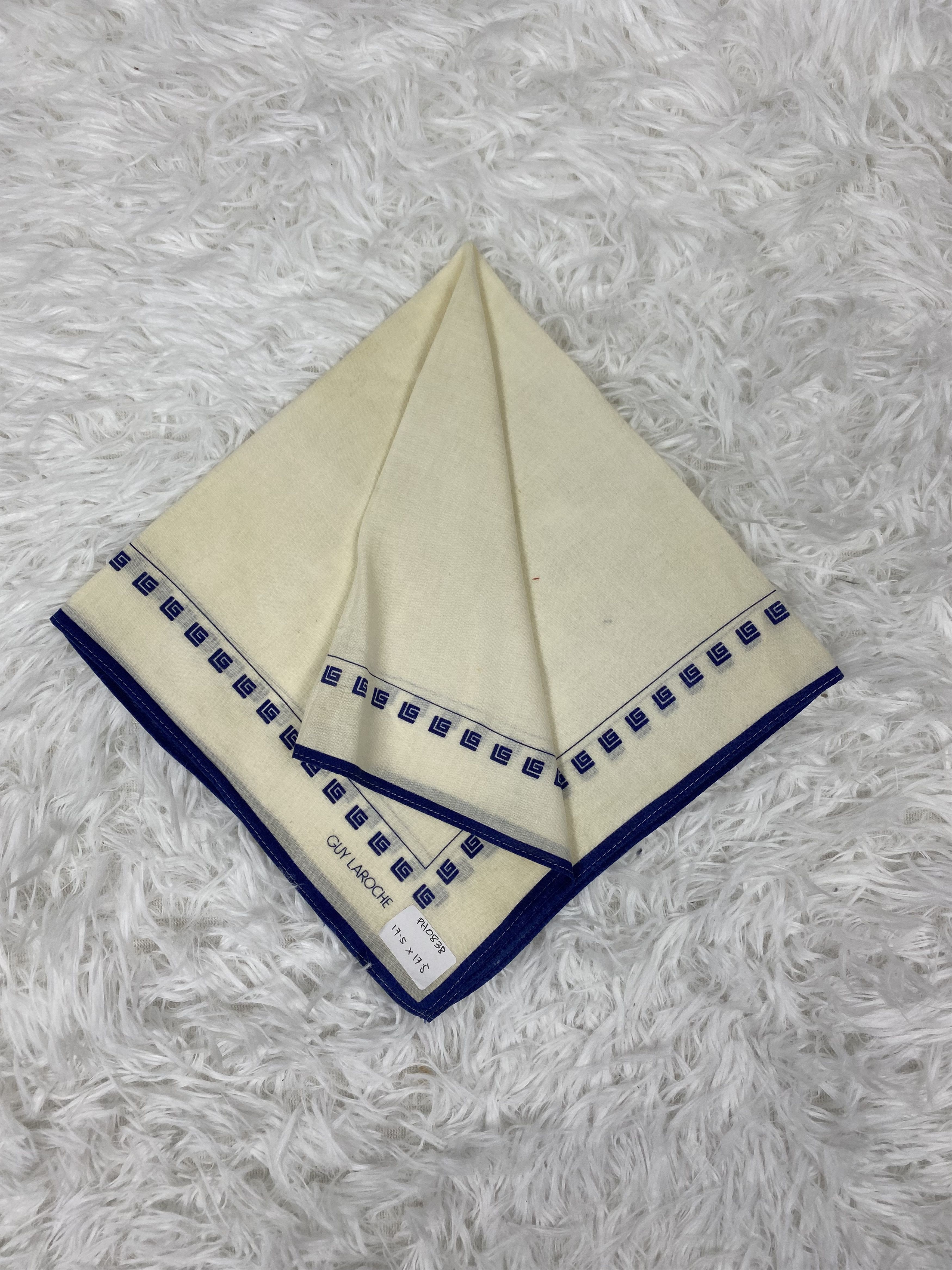 Guy Laroche × Vintage Vintage Guy Laroche Handkerchief Neckerchief PH0838 Size ONE SIZE - 1 Thumbnail