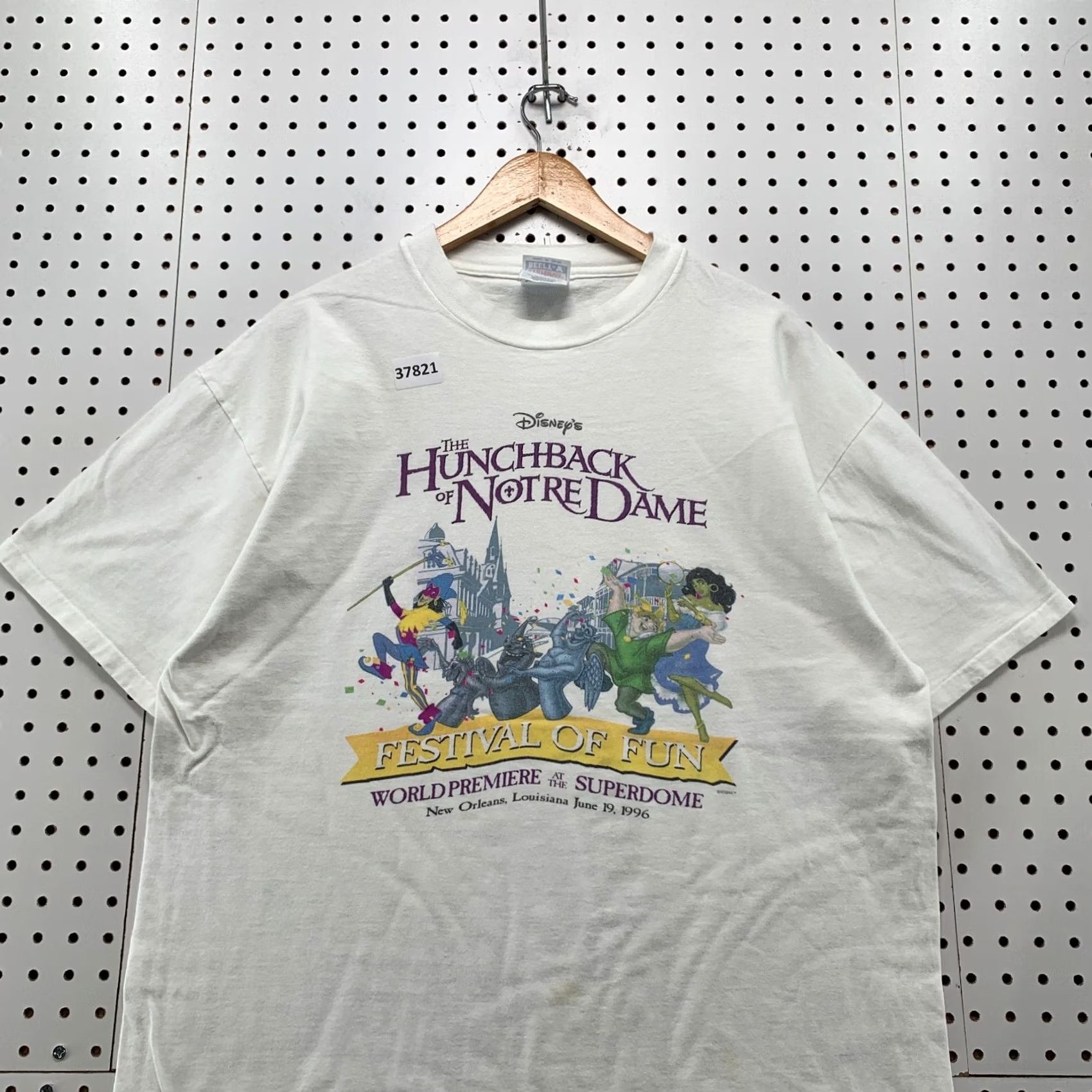 Hanes VINTAGE 90s Disney Hunchback Movie Shirt Mens XL White RARE Size US XL / EU 56 / 4 - 4 Thumbnail