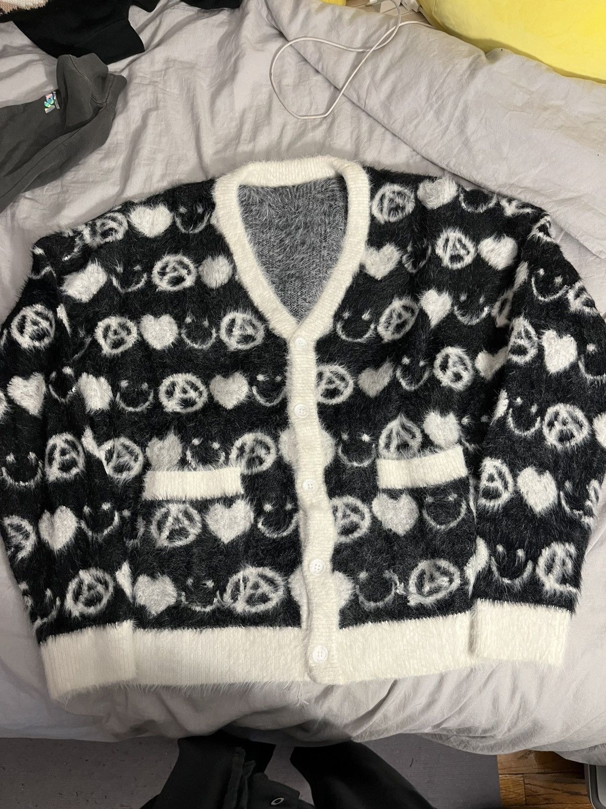 Absent Absent smile mohair cardigan black Size US L / EU 52-54 / 3 - 1 Thumbnail
