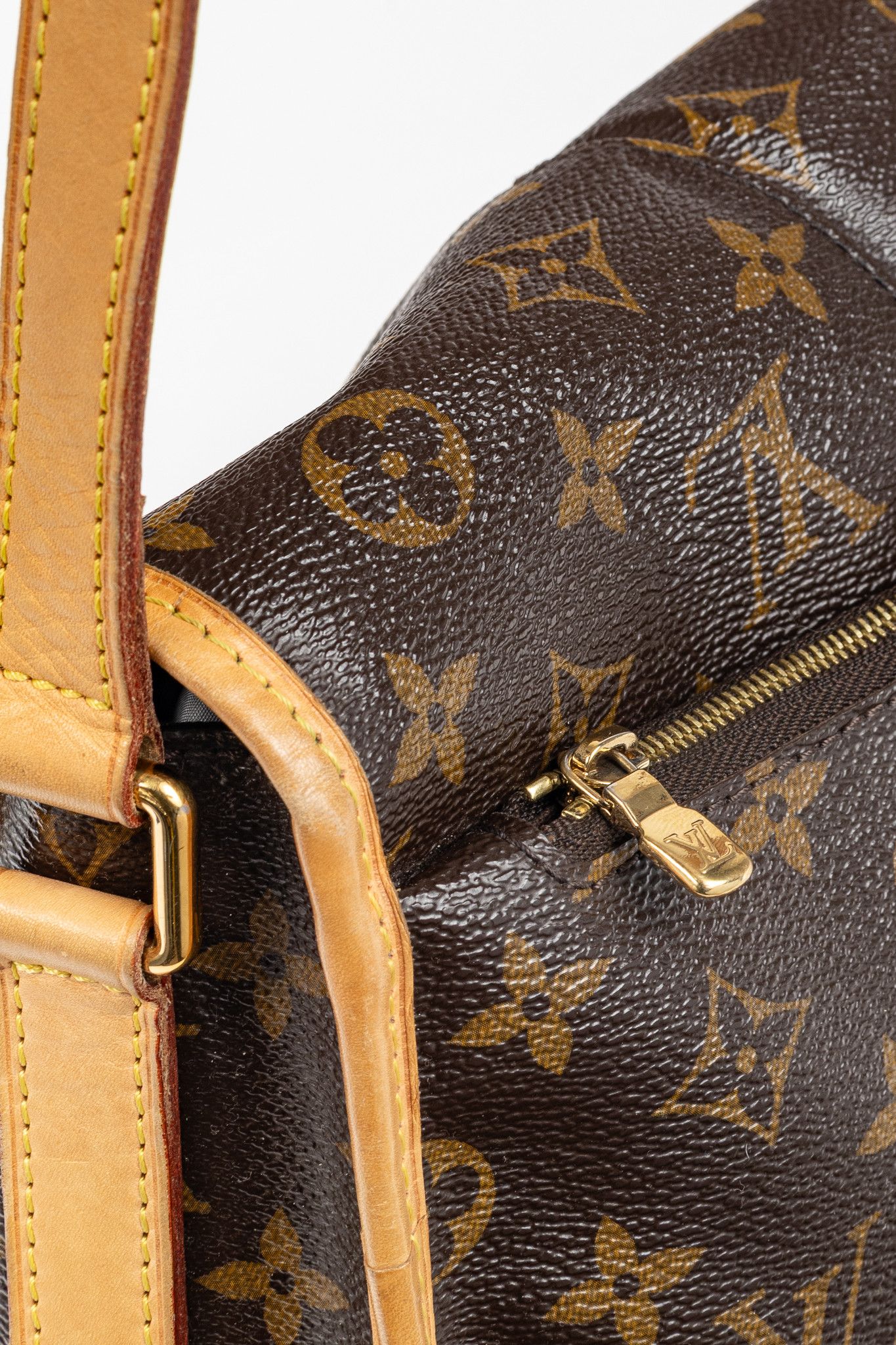 Louis Vuitton Louis Vuitton Menilmontant MM Monogram Canvas Messenger Bag Size ONE SIZE - 8 Thumbnail