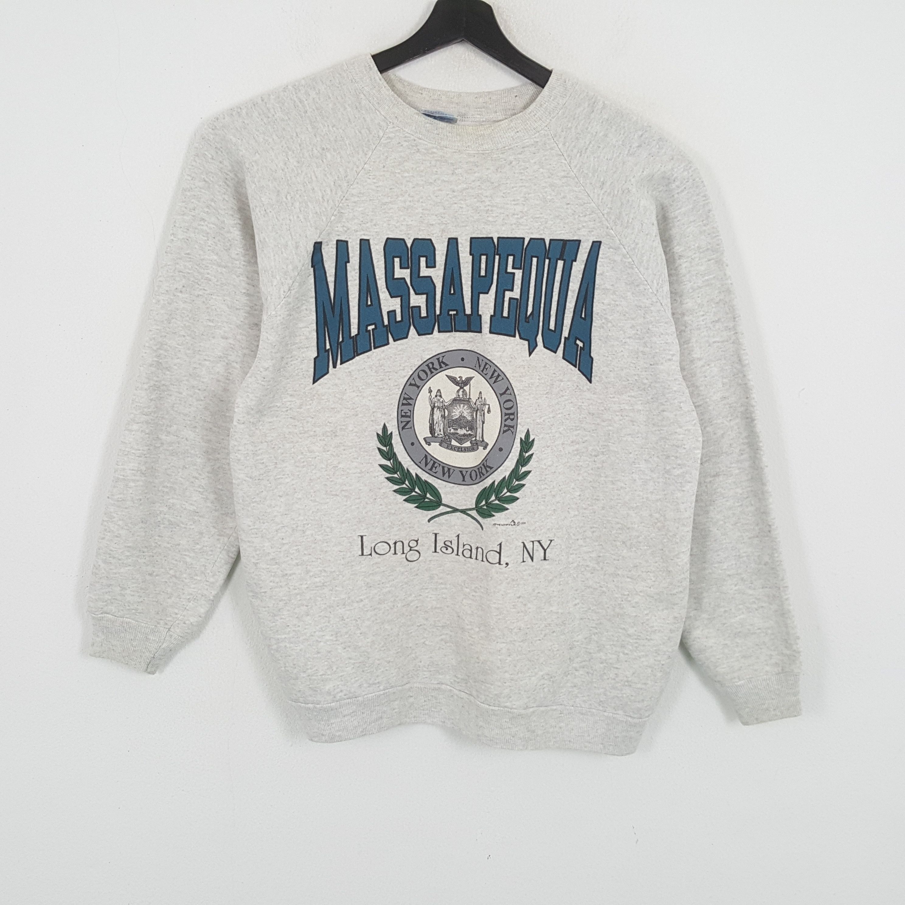 Vintage MASSAPEQUA NEW YORK Streetwear Vintage Sweatshirt Size US L / EU 52-54 / 3 - 1 Thumbnail