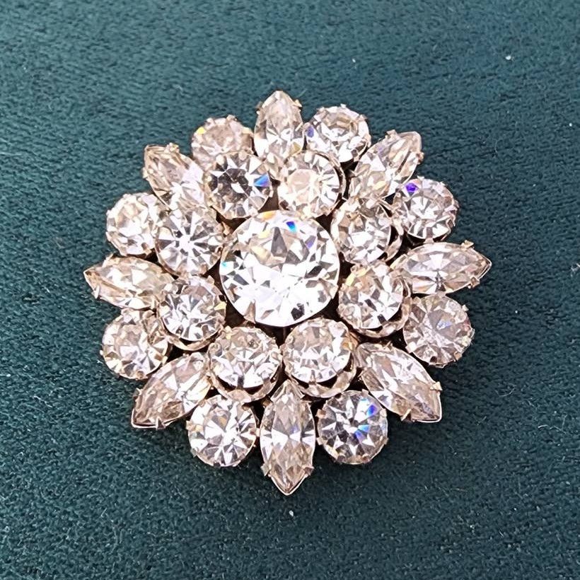 Vintage Signed Weiss Brilliant Ice Rhinestone Cluster Brooch