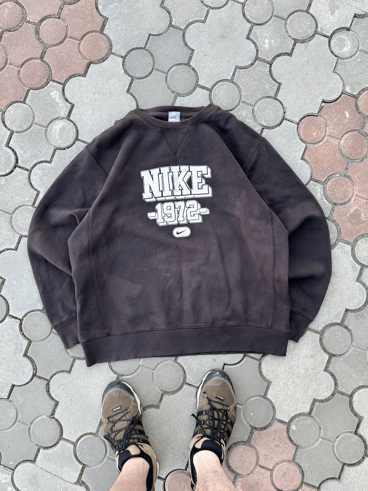 Nike × Vintage Vintage Distressed Nike Spell Out Brown Sweatshirt USA Size US XL / EU 56 / 4 - 2 Thumbnail