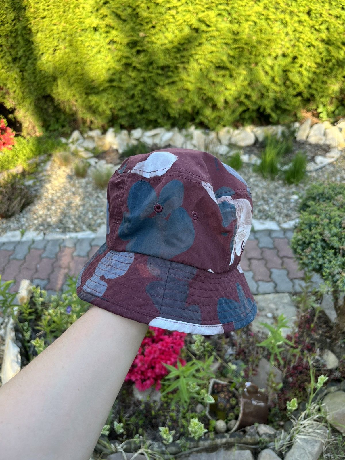 Designer × Wood Wood Wood Wood patterned bucket hat camo burgundy grey black Size ONE SIZE - 2 Thumbnail