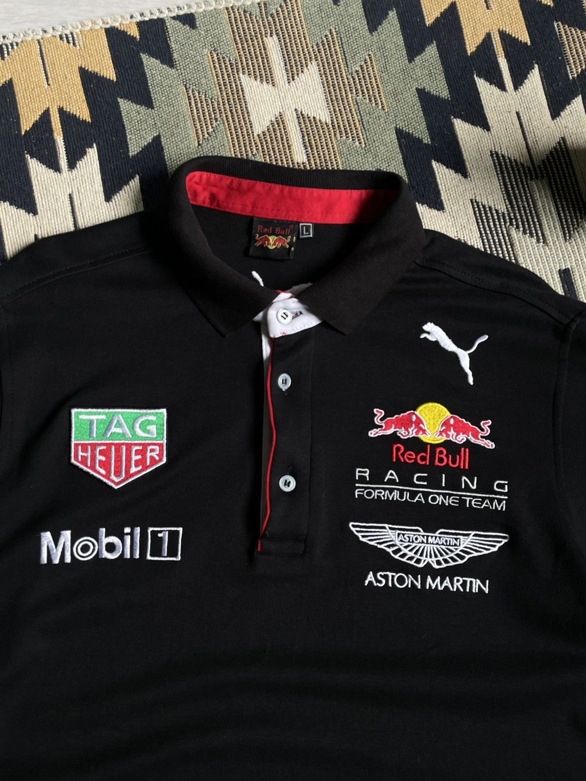 Red Bull Vintage Red Bull Aston Martin Big Logo Y2K T-shirt Size US L / EU 52-54 / 3 - 6 Thumbnail