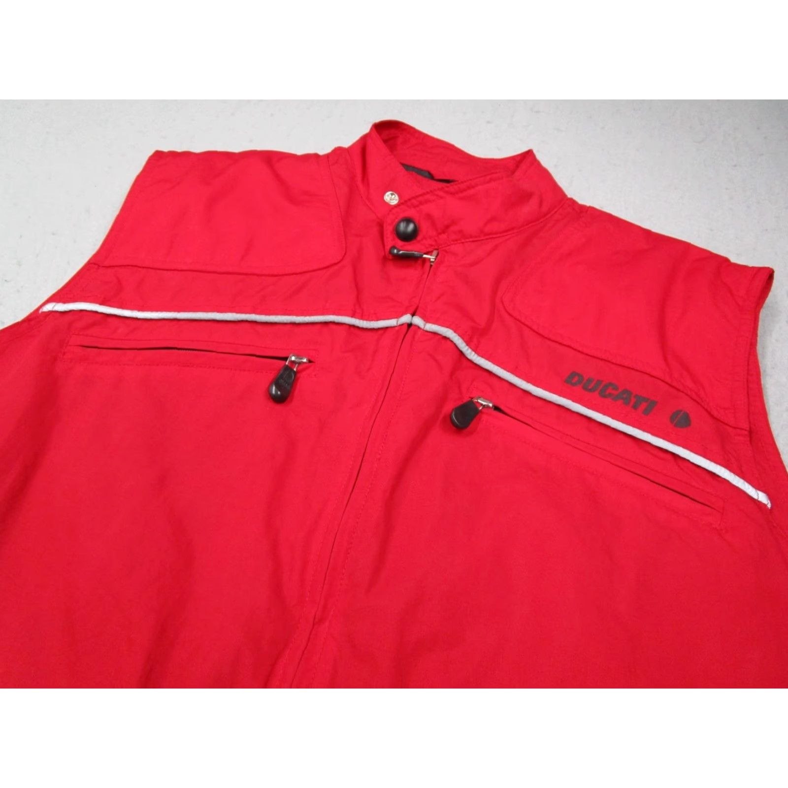 Vintage Vintage Ducati Men's Red Windbreaker Vest Sleeveless Full Zip Pockets Retro Motorcycle Outdoor Clothing Size M Size US M / EU 48-50 / 2 - 2 Thumbnail