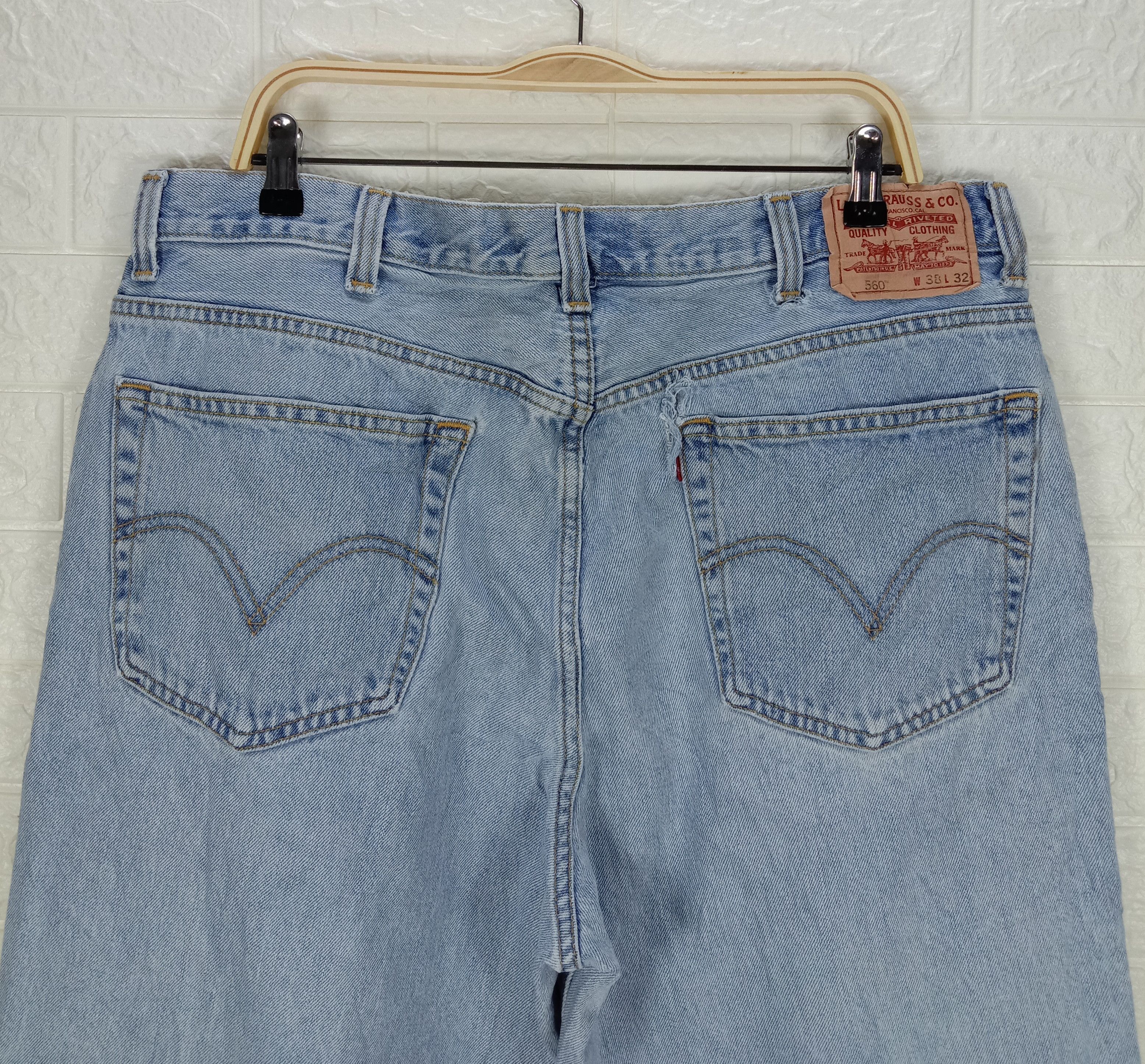 Levi's Vintage Levi's 560 Jeans Light Wash Comfort Fit Denim Size US 38 / EU 54 - 6 Thumbnail