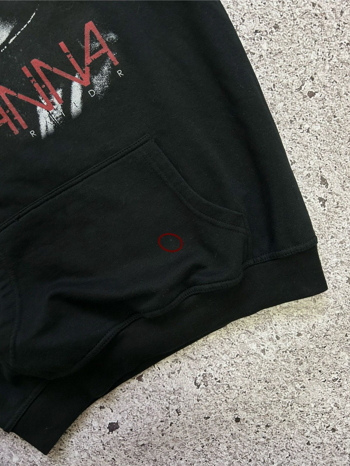 Rihanna × Vintage Vintage 2010 Rihanna World Tour 2010 Hoodie Y2K Hype Size US M / EU 48-50 / 2 - 10 Thumbnail