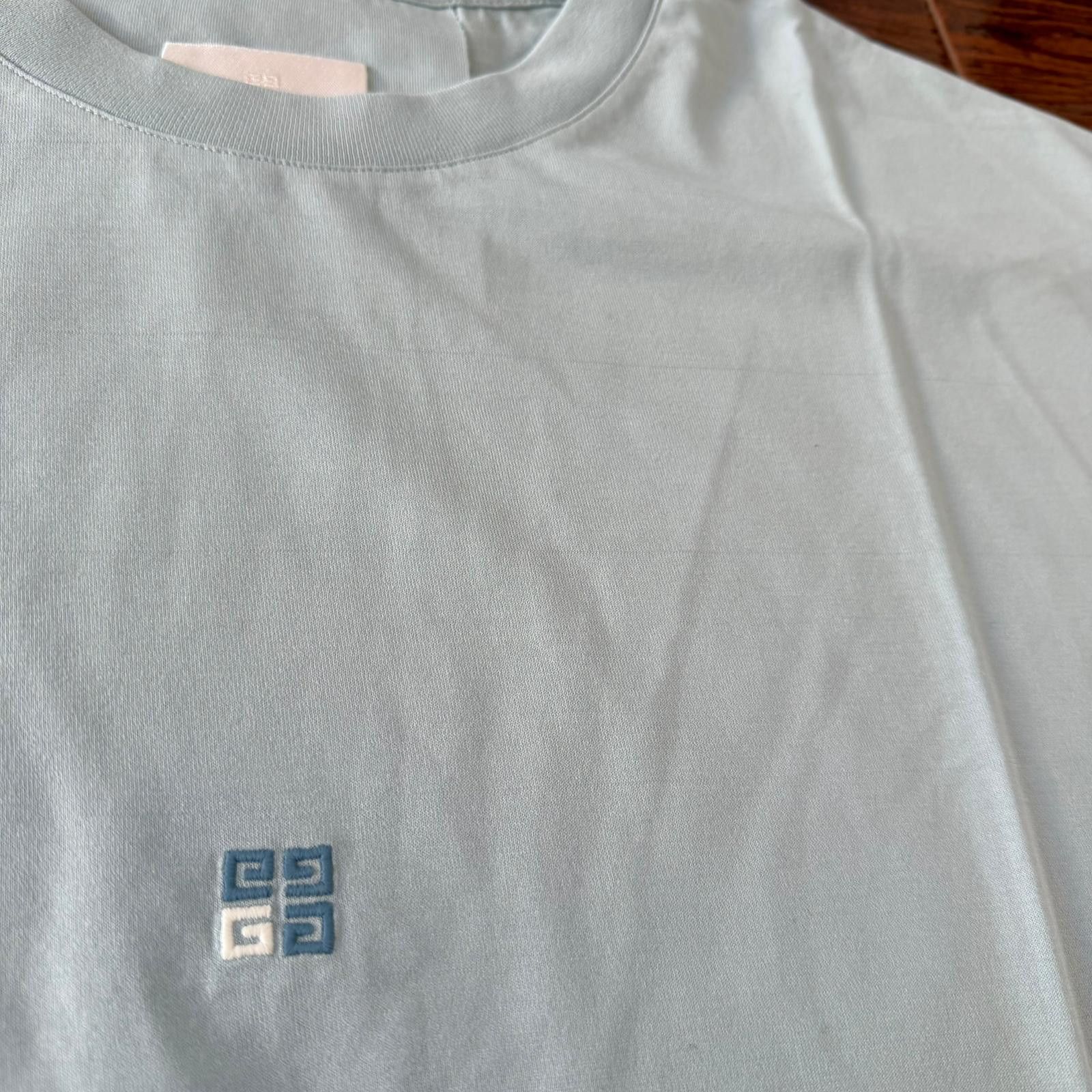 Givenchy Light Blue Embroidered 4G Logo Oversized T-Shirt Size US M / EU 48-50 / 2 - 7 Thumbnail