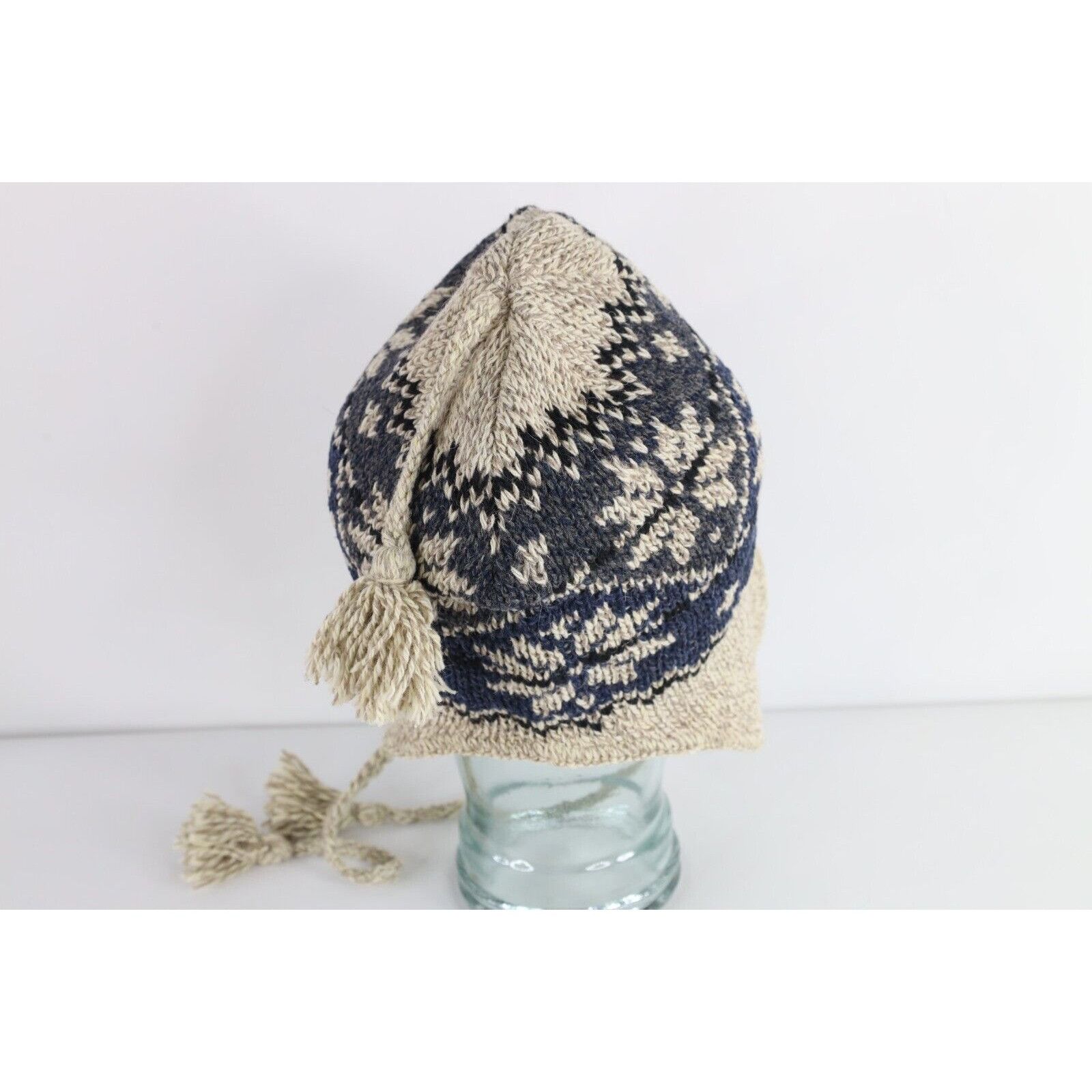Vintage Vintage 90s Snowflake Fair Isle Tassel Wool Blend Beanie Hat Size ONE SIZE - 3 Thumbnail