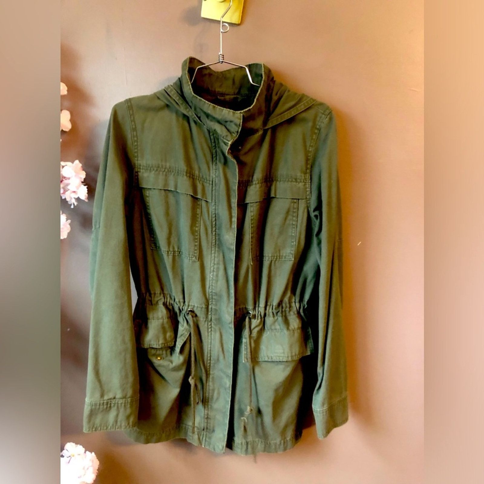 UNIVERSAL PRODUCTS. Cargo Army Utility Jacket in green. Size M / US 6-8 / IT 42-44 - 1 Thumbnail