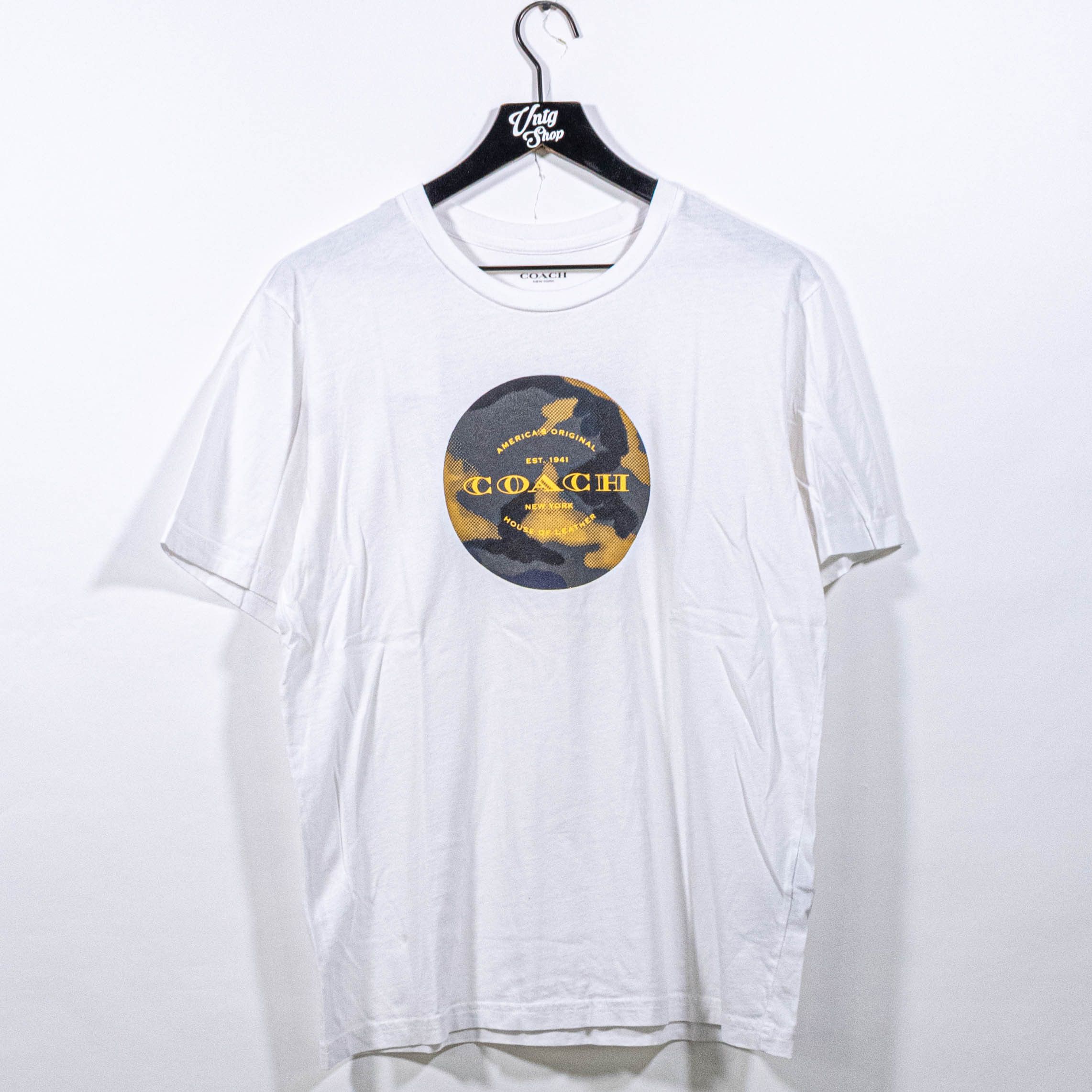 Coach Coach New York House of Leather Camo Logo T-Shirt Streetwear Size US M / EU 48-50 / 2 - 1 Thumbnail