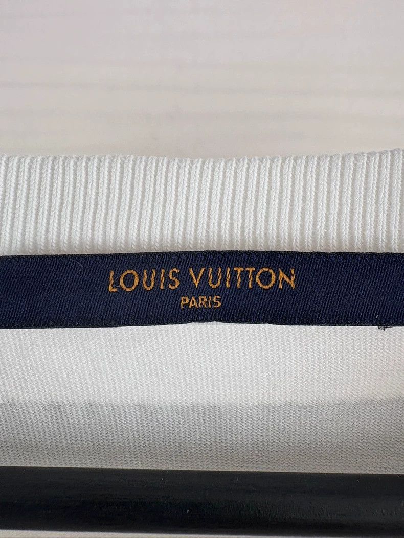 Louis Vuitton Louis Vuitton Short Sleeve Logo T -2505 Size US S / EU 44-46 / 1 - 5 Thumbnail