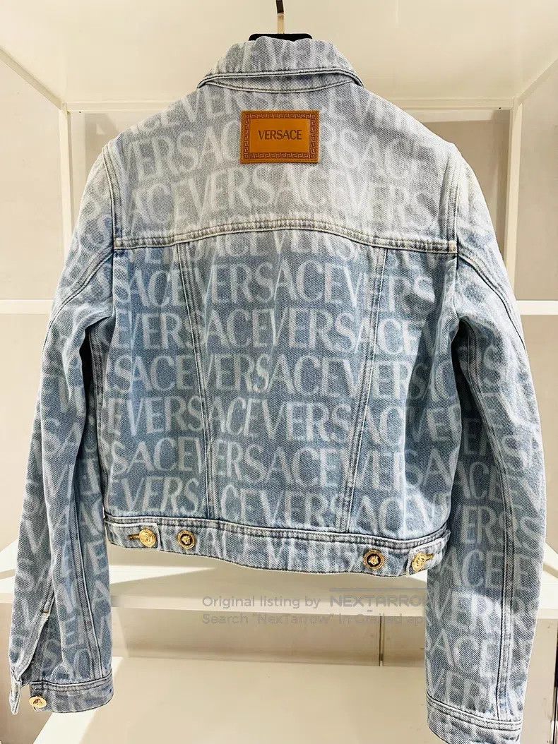 Versace Versace Logo full print single-breasted straight long-slee Size M / US 6-8 / IT 42-44 - 3 Thumbnail