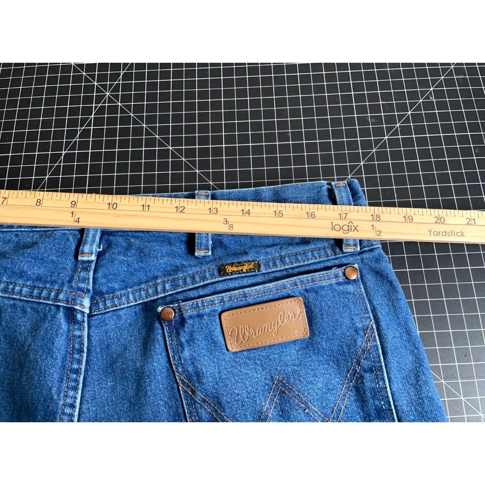 Wrangler VINTAGE Wrangler Cowboy Cut Jeans Men's 36 x 27 Blue Denim 13MWZ 90s Hipster Retro Regular Mens Side Zip Fly 5-Pocket Size US 36 / EU 52 - 5 Thumbnail