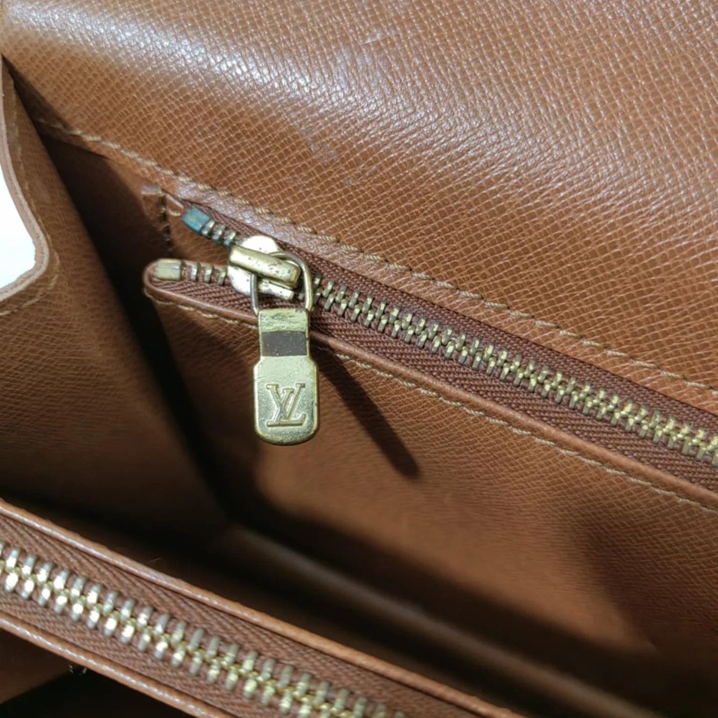 Louis Vuitton LOUIS VUITTON LV MONOGRAM CONCORDE SATCHEL TOP HANDLE BAG Size ONE SIZE - 7 Thumbnail