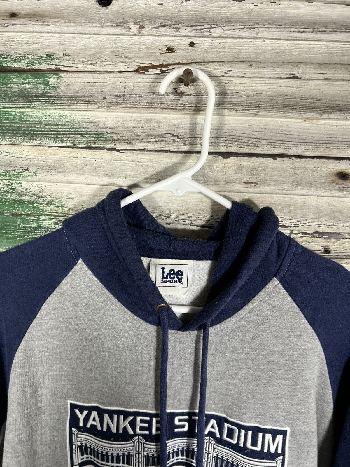 Vintage Vintage New York Yankees Hoodie Size US L / EU 52-54 / 3 - 3 Thumbnail