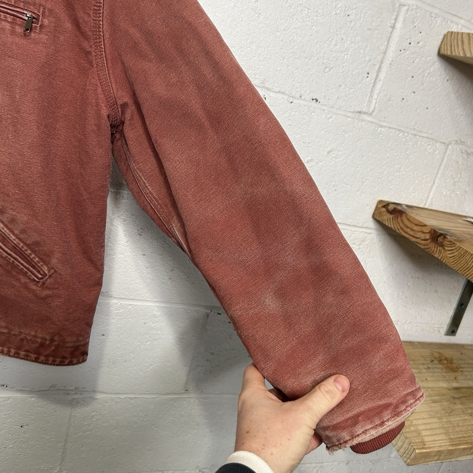 Carhartt Carhartt Sherpa-Lined Hooded Detroit Jacket "Vintage Rose" Size XL / US 12-14 / IT 48-50 - 5 Thumbnail
