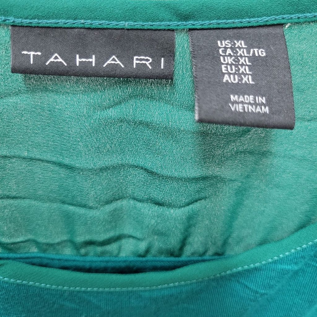 Other Tahari Women’s Polyester Rayon Blend Top Size XL Excellent Size XL / US 12-14 / IT 48-50 - 5 Thumbnail