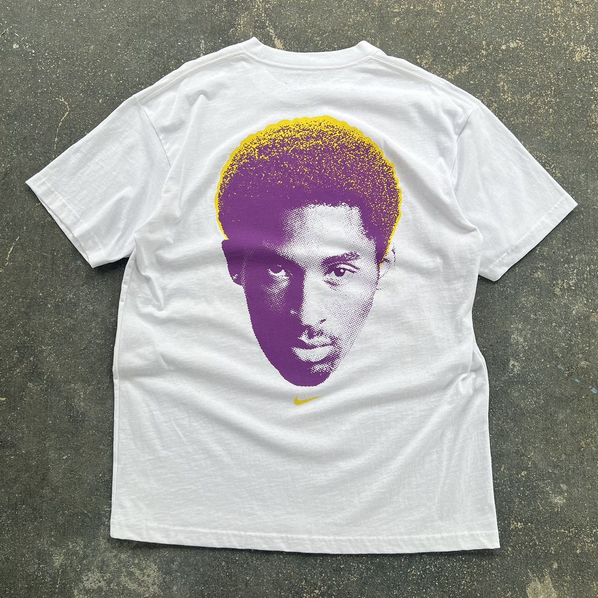 image of NBA x Vintage Modern Kobe Bryant Tee in White, Men's (Size XL)