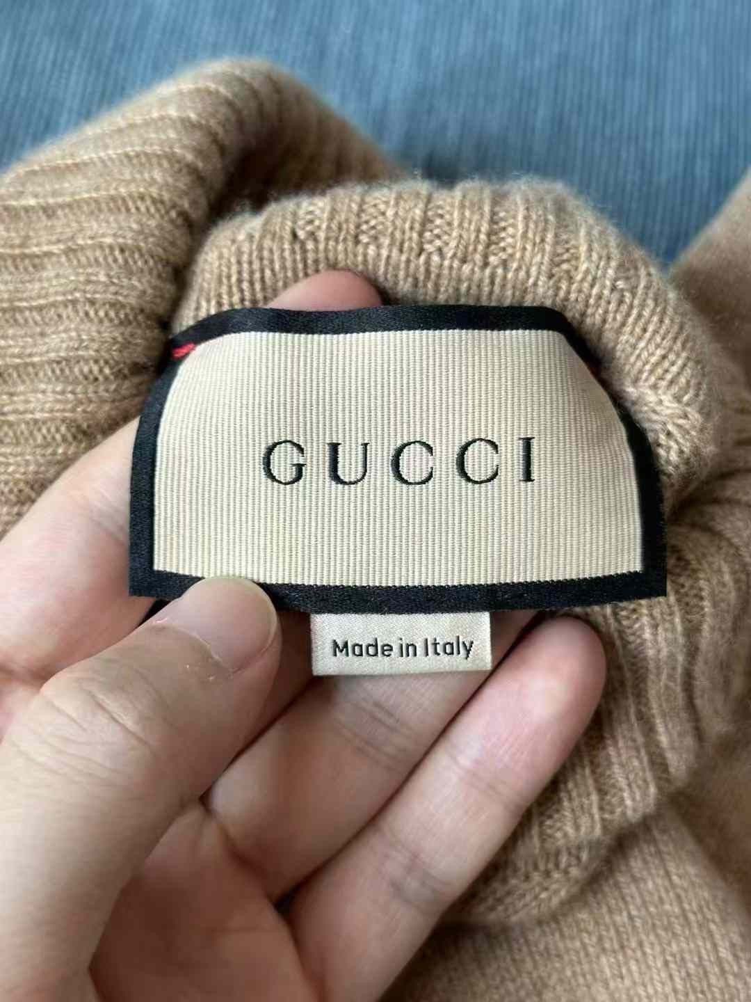Gucci Gucci Horse-buttoned cashmere turtleneck sweater 2501-Nexta Size US XS / EU 42 / 0 - 2 Thumbnail