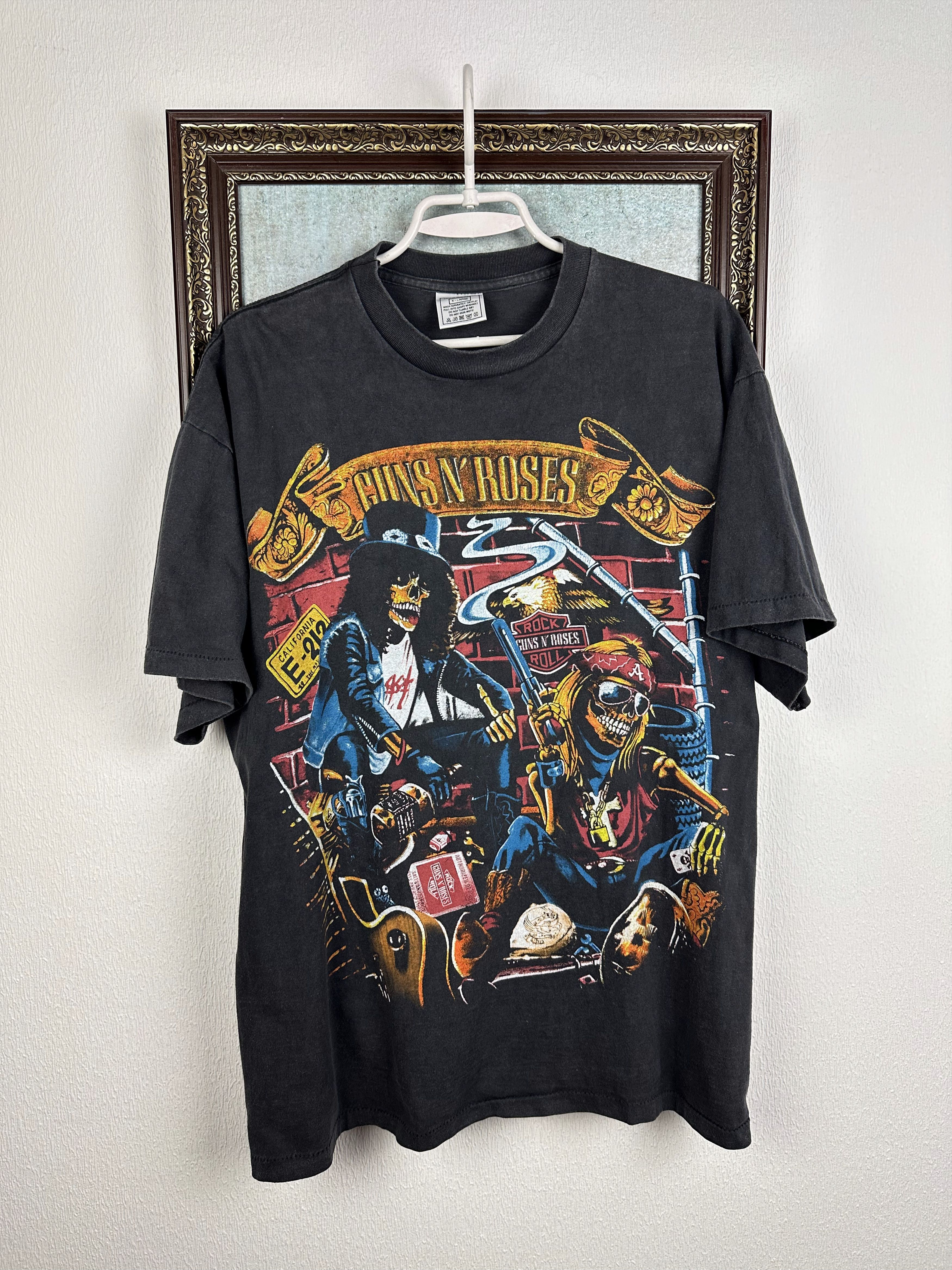 Vintage VINTAGE ROBERT WILLIAMS MAGNITUDE X GUNS N ROSES ART T